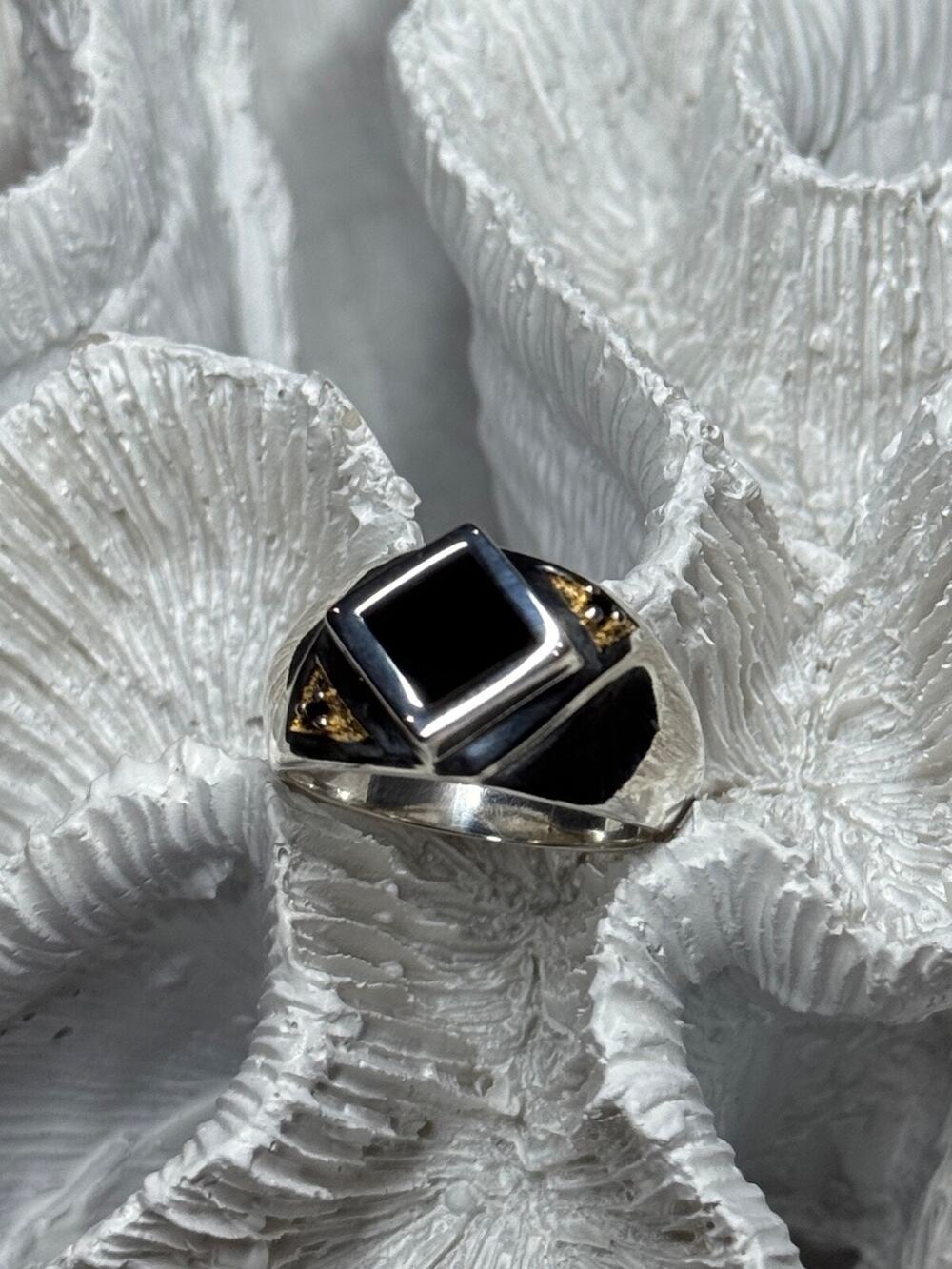 925 Sterling Silver Black Enamel & Black Diamonds Men'S Ring Size 8.3